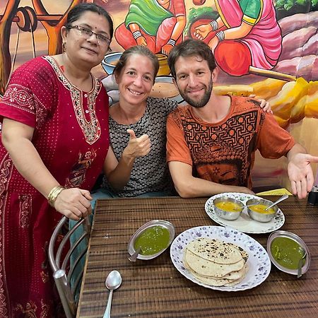 Azure Family Paying Guest House Varanasi Eksteriør billede