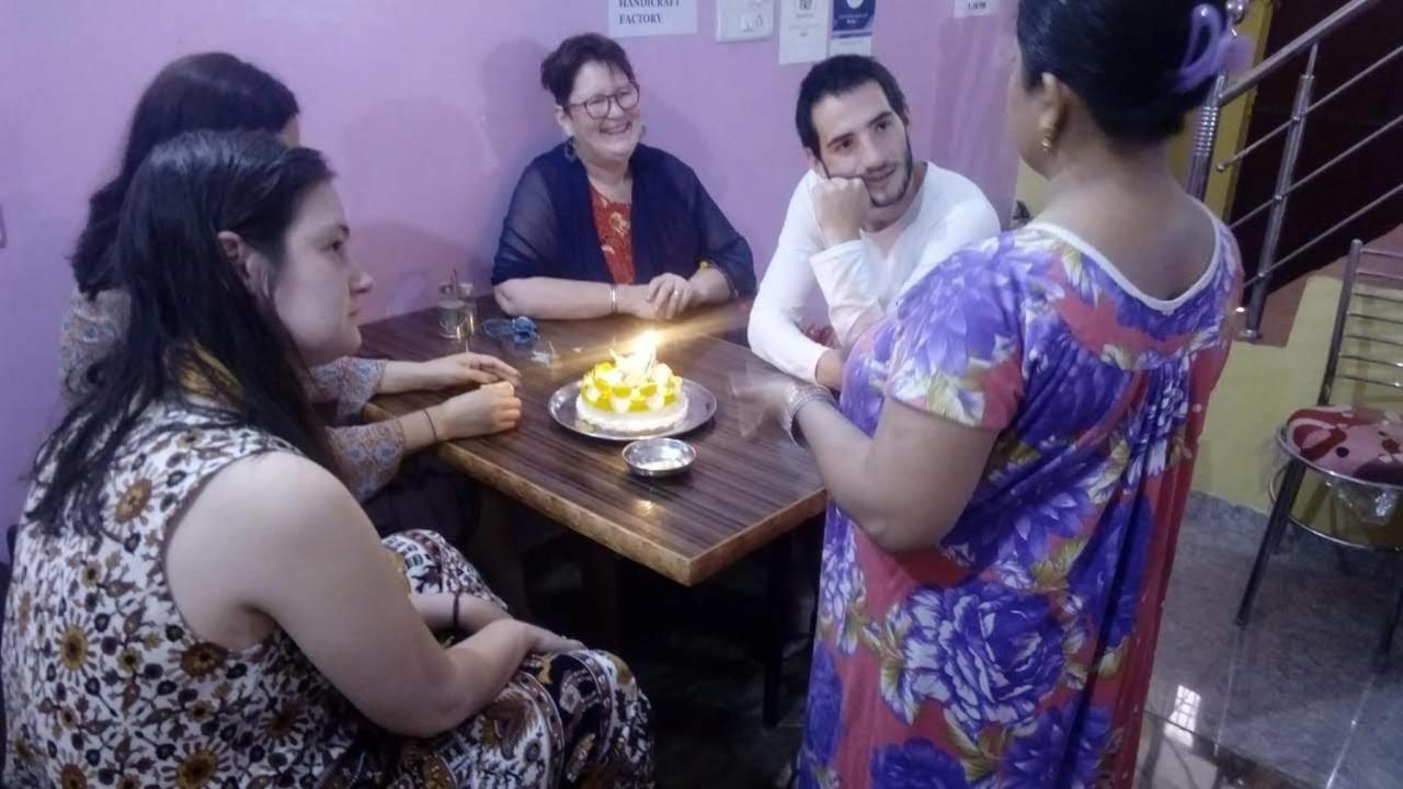 Azure Family Paying Guest House Varanasi Eksteriør billede